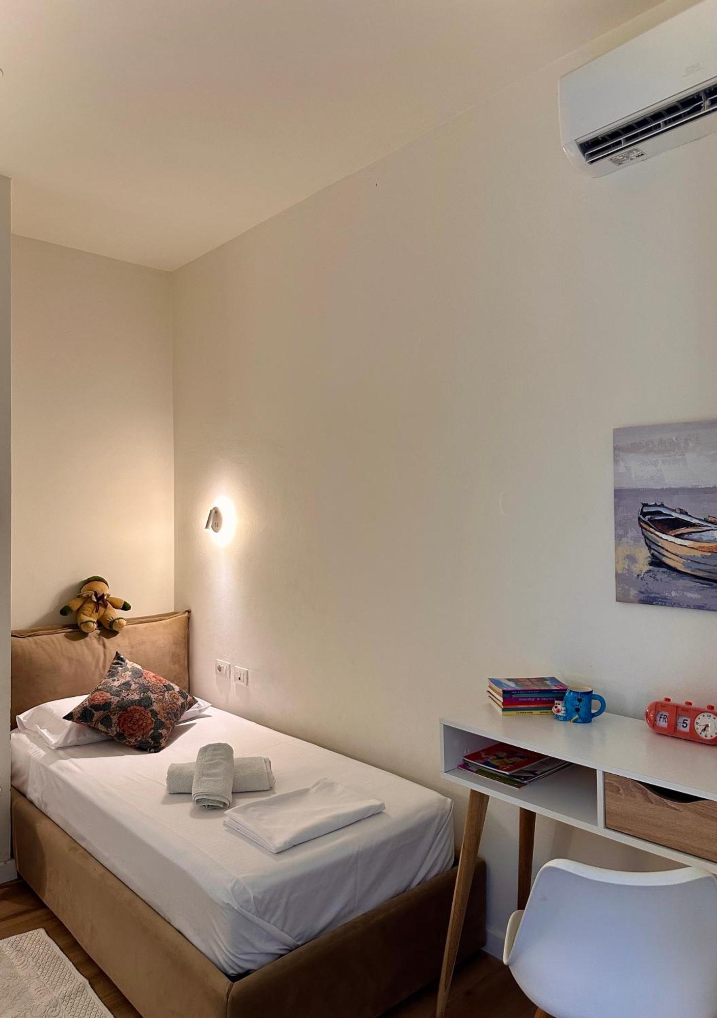 Pacific 2 Bedroom *